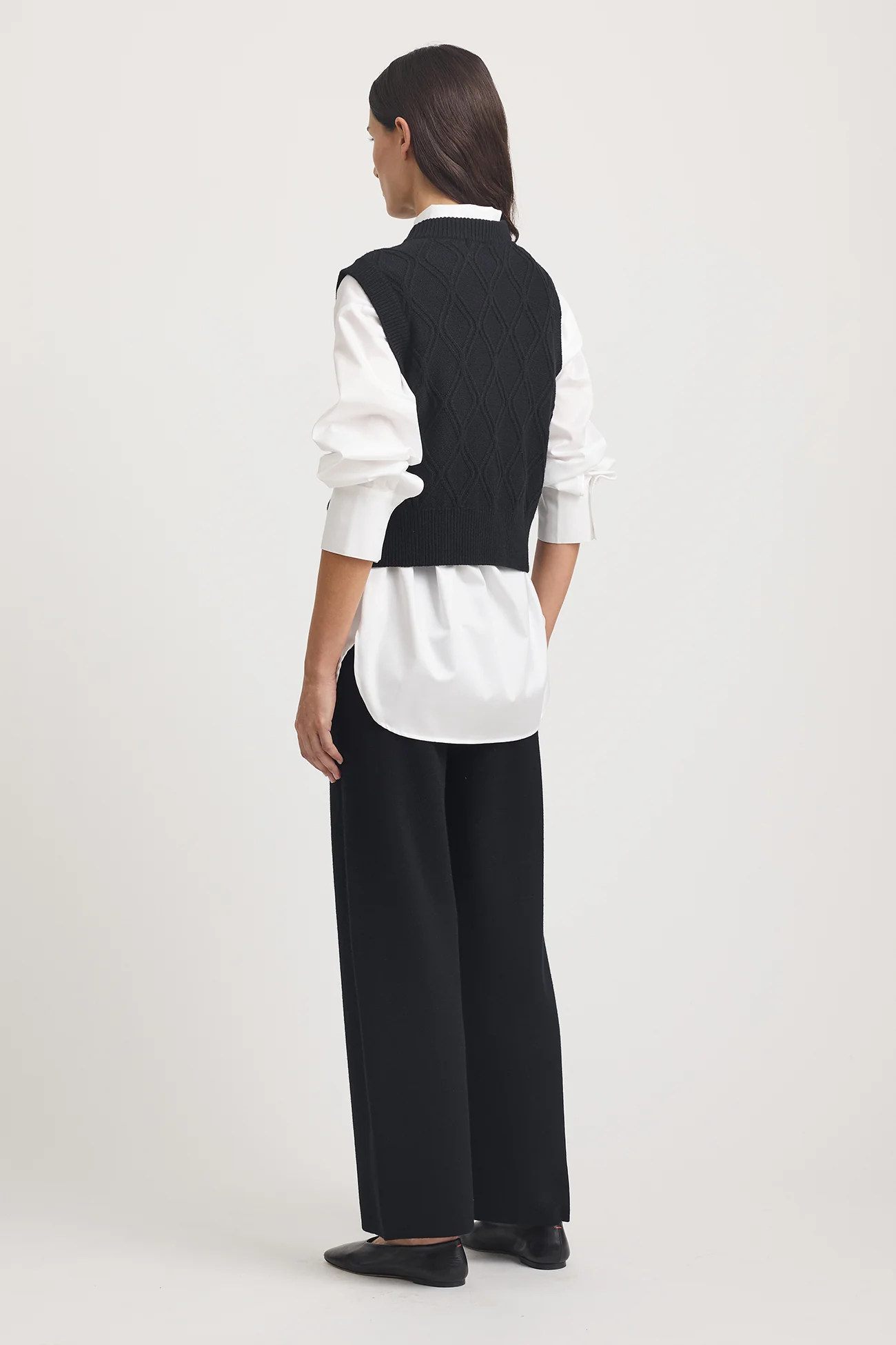 Toorallie Diamond Cable Vest - Black