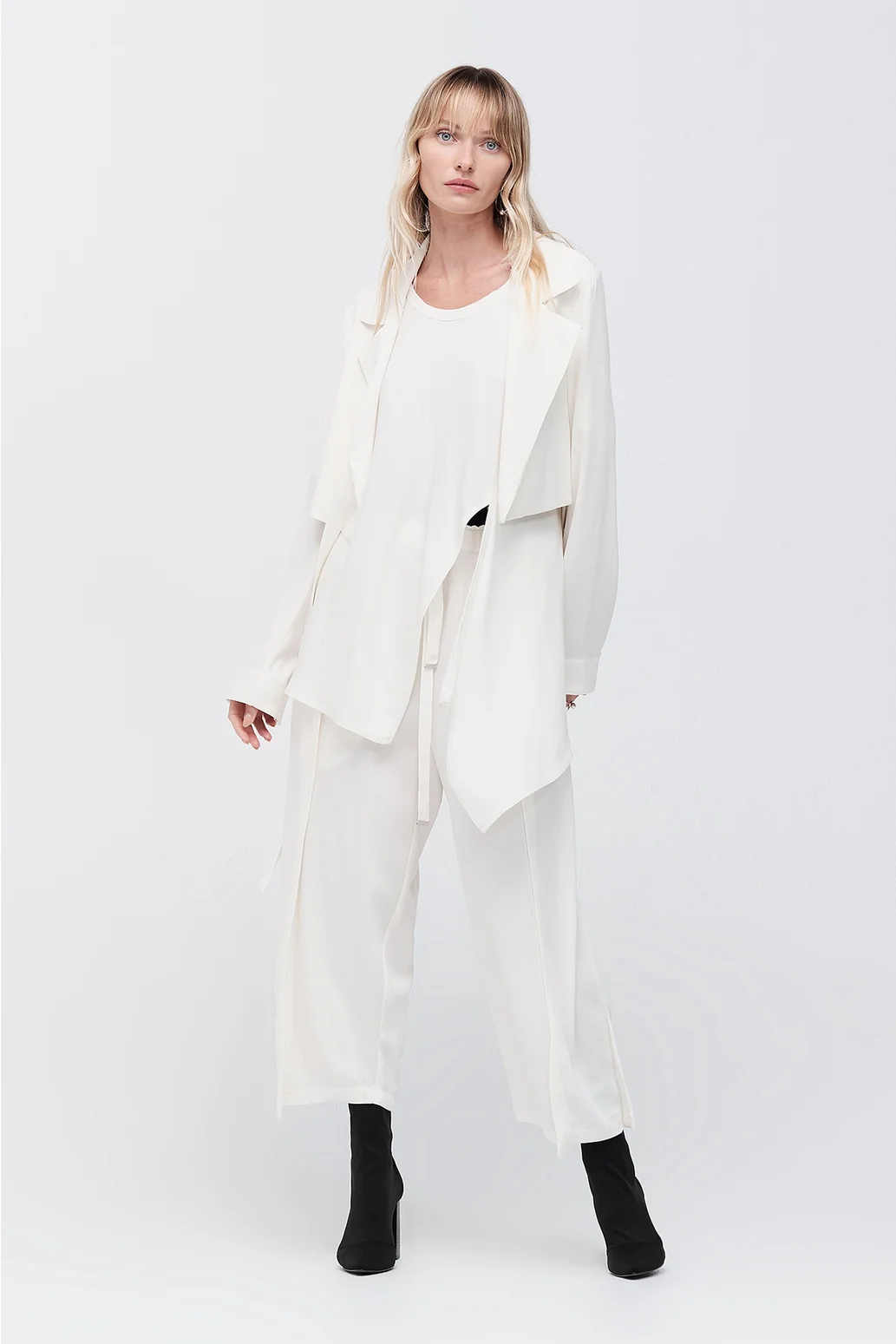 Taylor Outline Top - Ivory