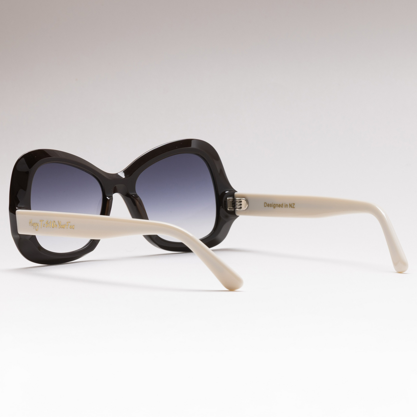 Happy To Sit On Your Face - Lunatic Bone/Cognac