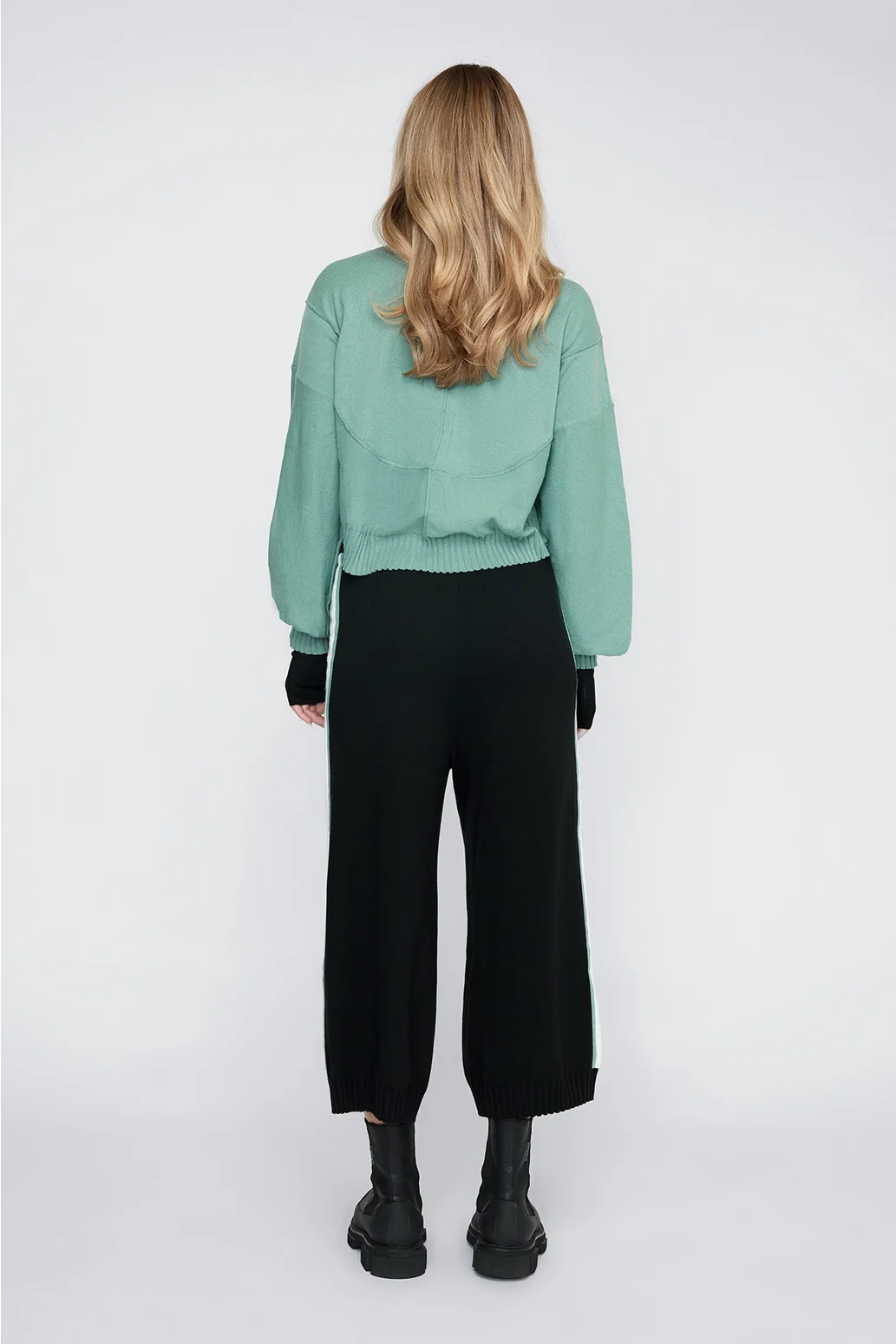 Taylor Contrast Cropt Contentment Pant - Black/Mineral/Ivory