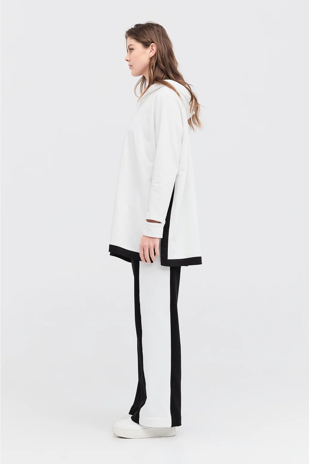 Taylor Inverse Sweat - Ivory/Black