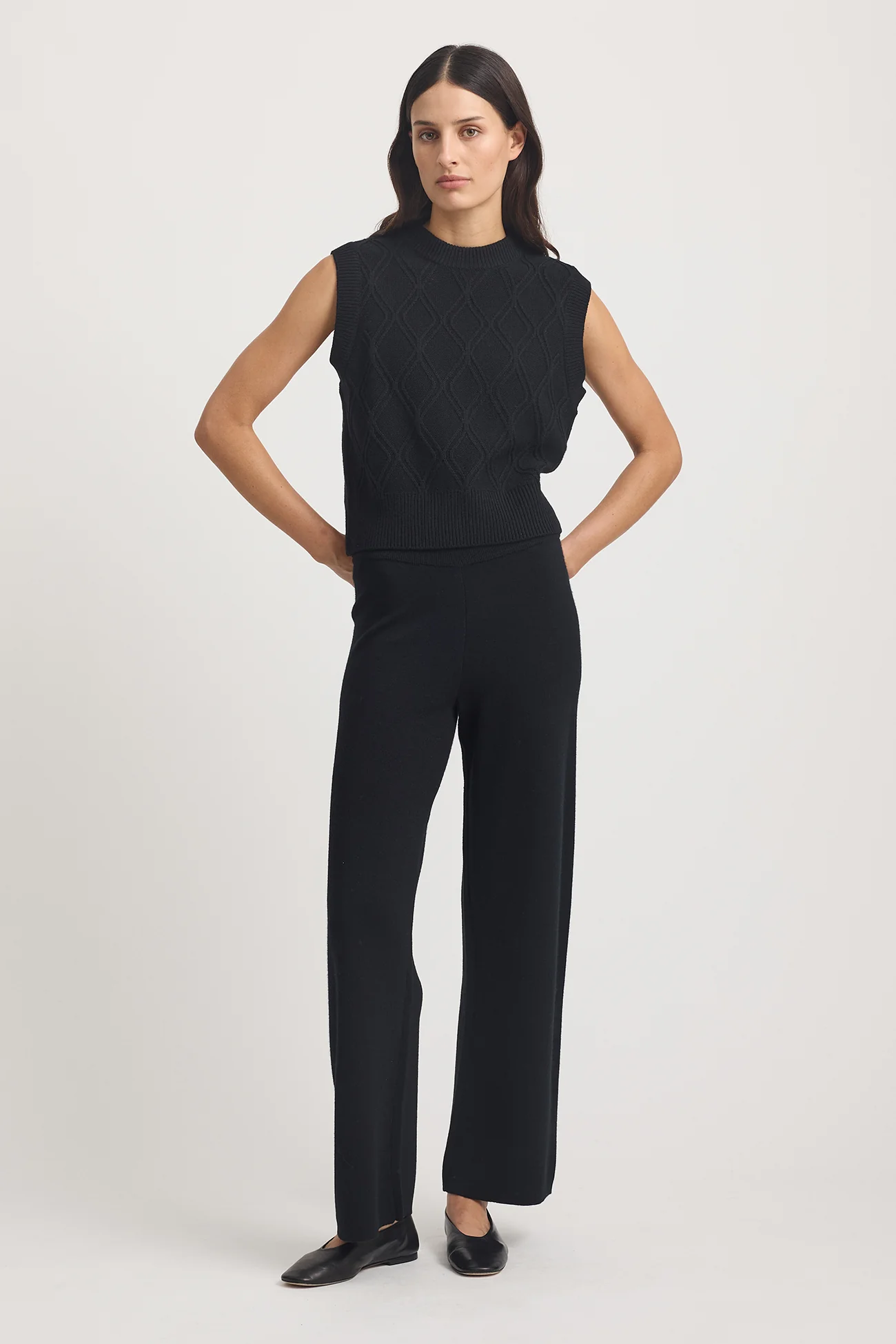 Toorallie Diamond Cable Vest - Black