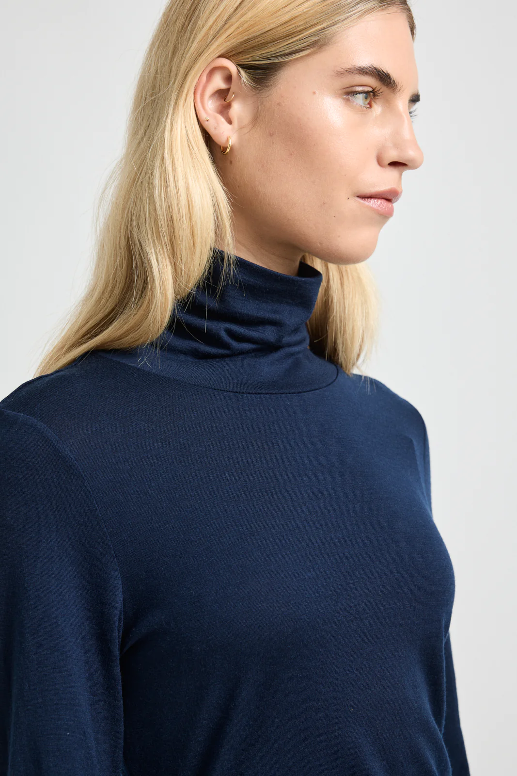 Toorallie Merino Turtle Neck Tee - Navy