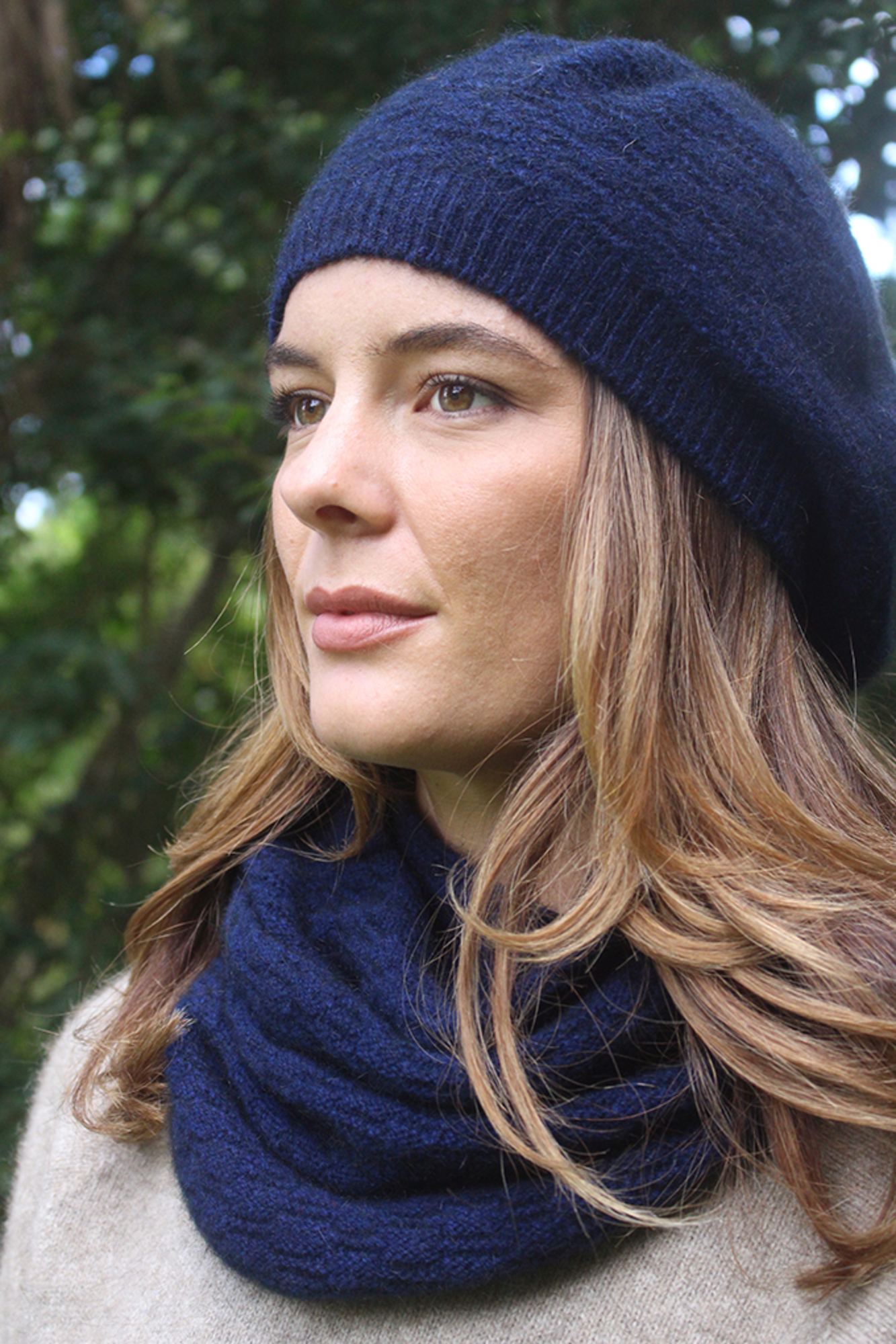 Lothlorian Dash Neck Warmer - Midnight Blue