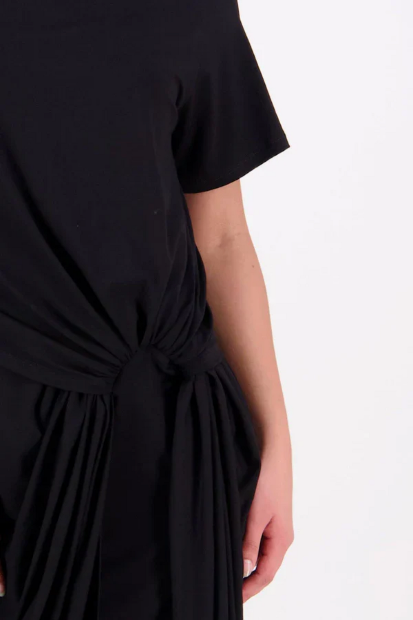 NES Ava Dress - Black