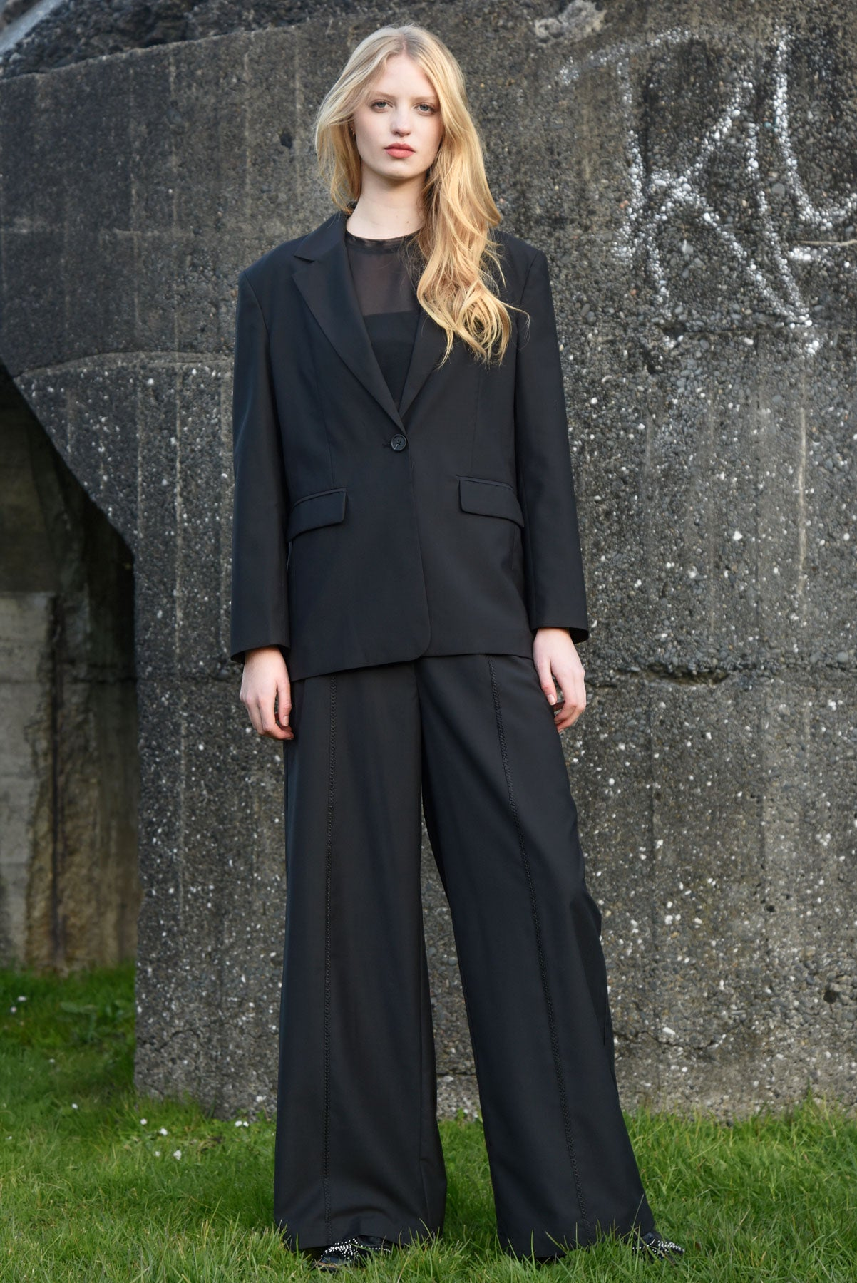 Coop Bow Tied Blazer - Black