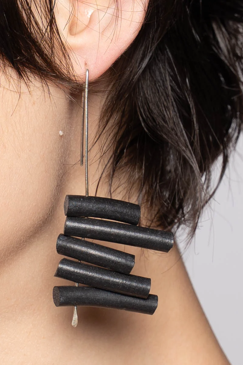 Dogstar Ikada Earrings - Black