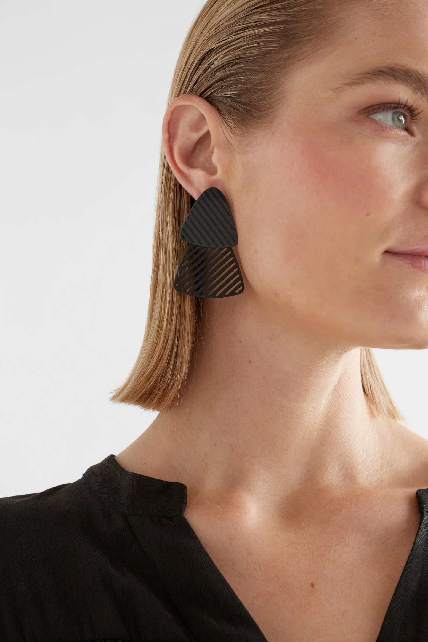 Elk Tri Earrings - Black