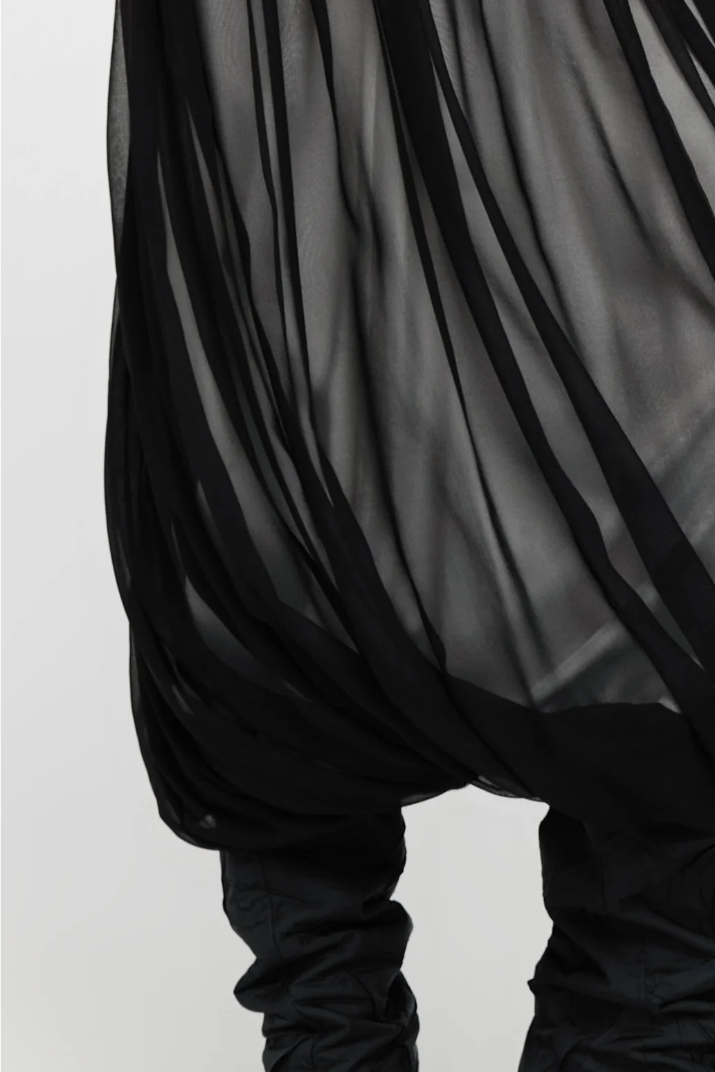 Taylor Encircle Skirt - Black/Ivory