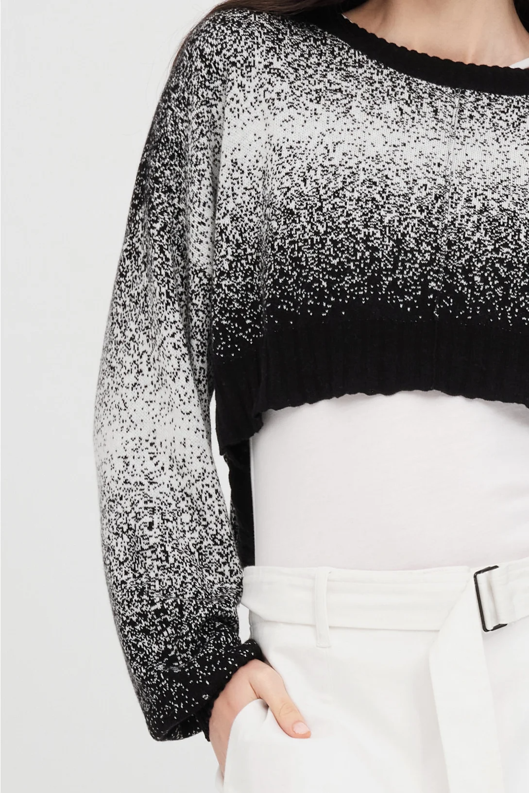 Taylor Gradient Art Sweater - Black/Ivory