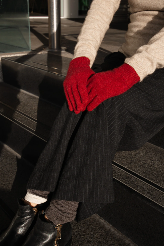 Kapeka Merinosilk Gloves - Fire