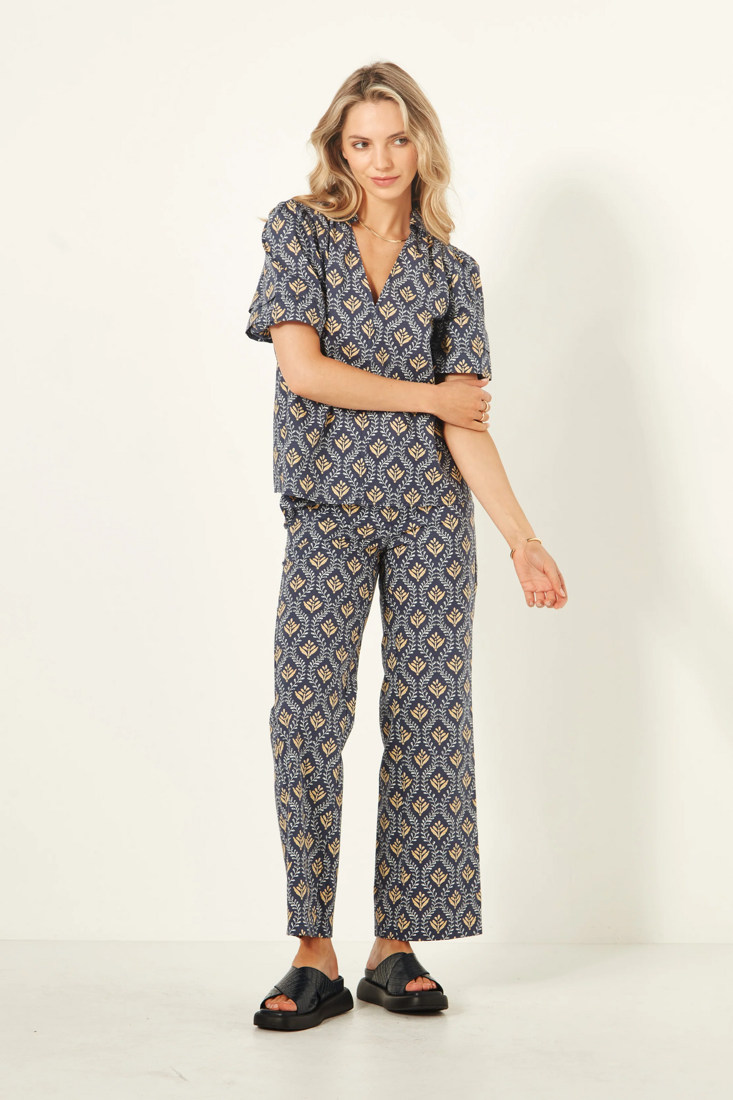 Lemon Tree Elena Top - Blue Motif