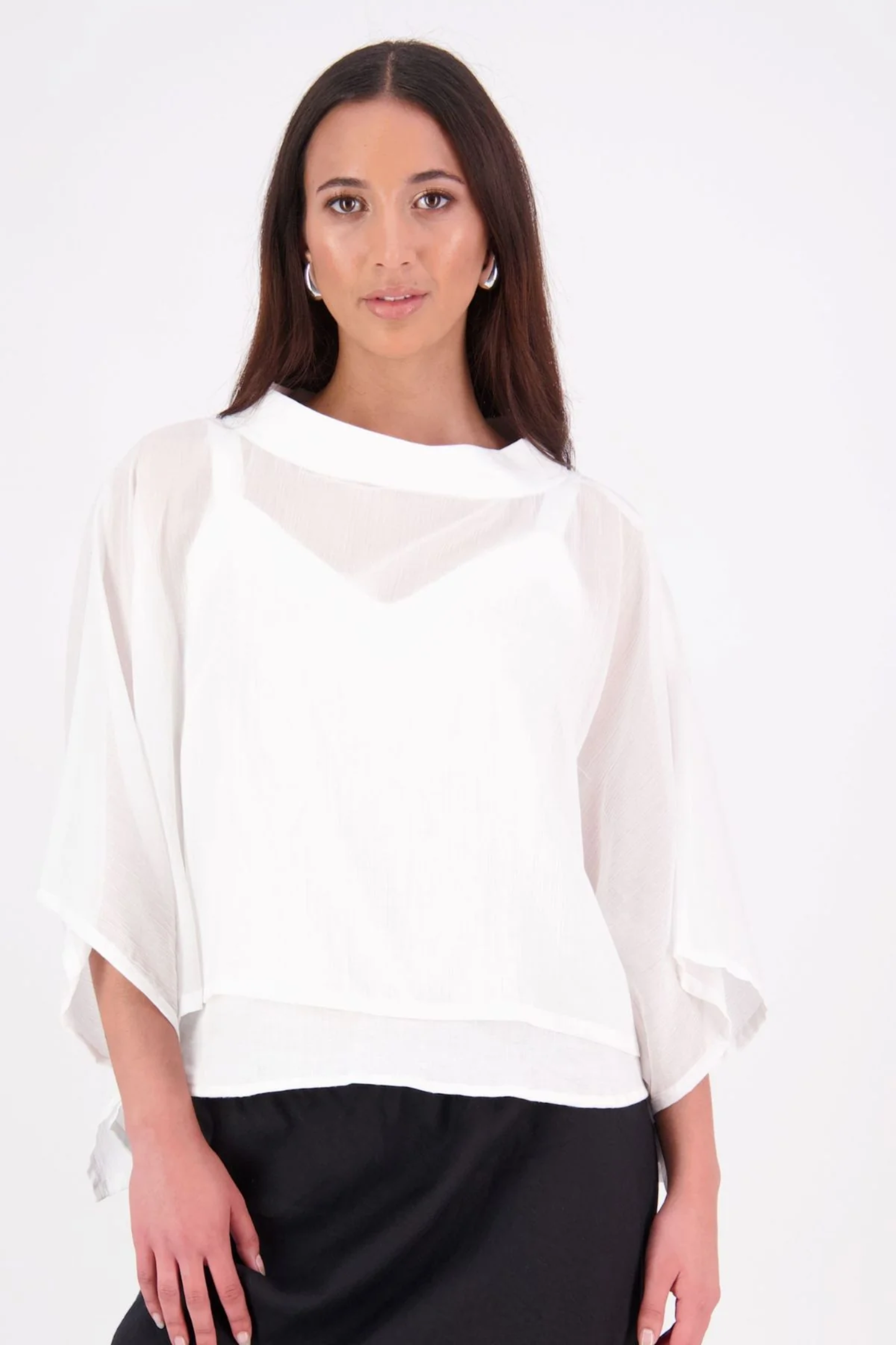 NES Lia Layame - White