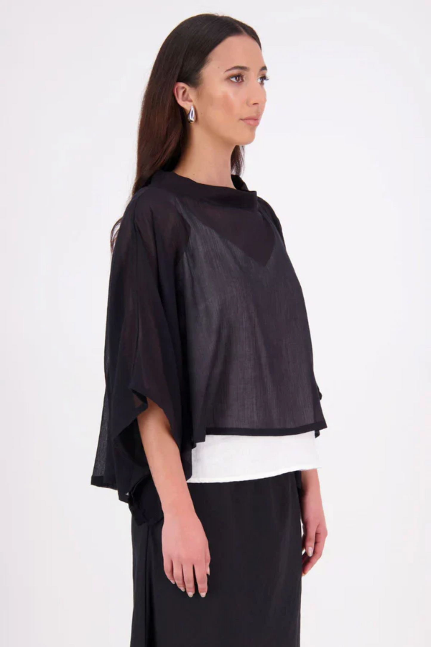 NES Lia Layame - Black