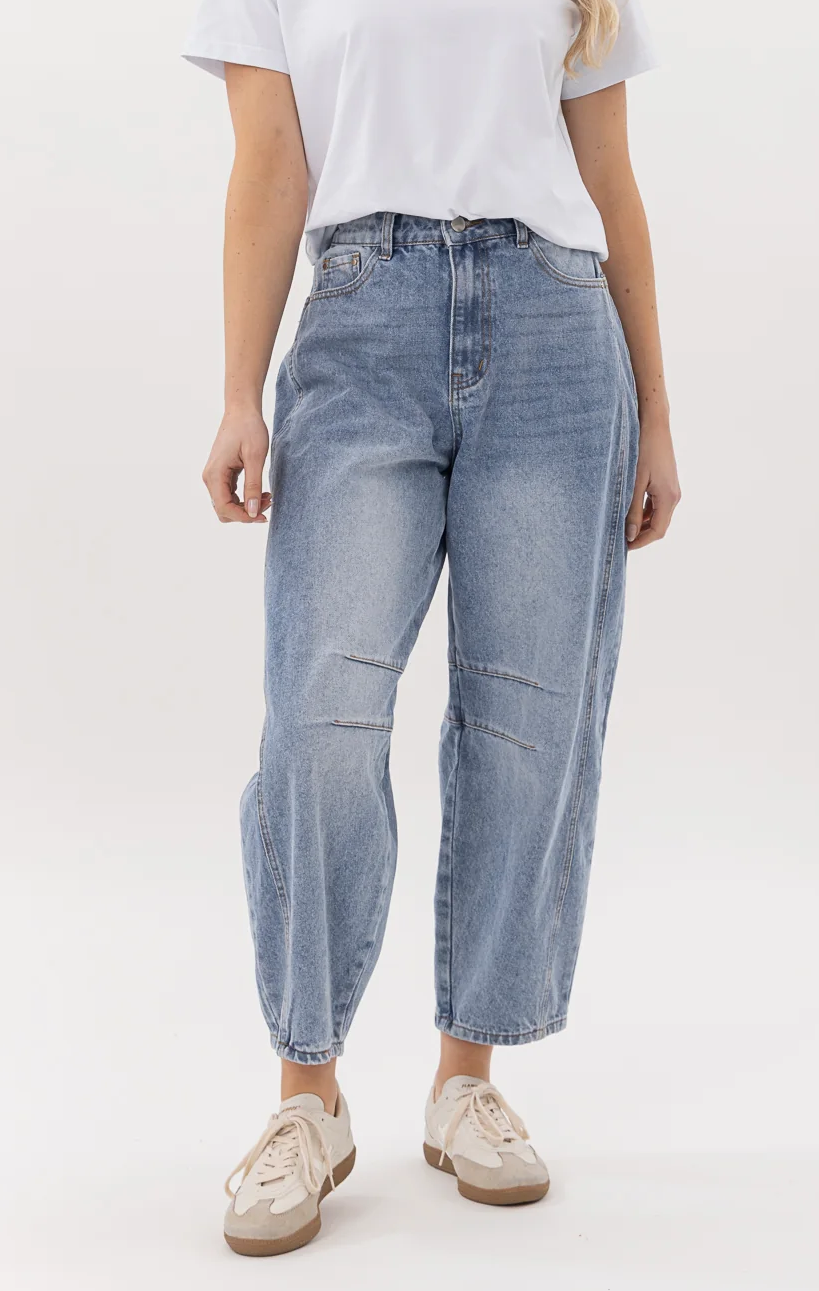 Mi Moso Barrel Jean - Light Wash