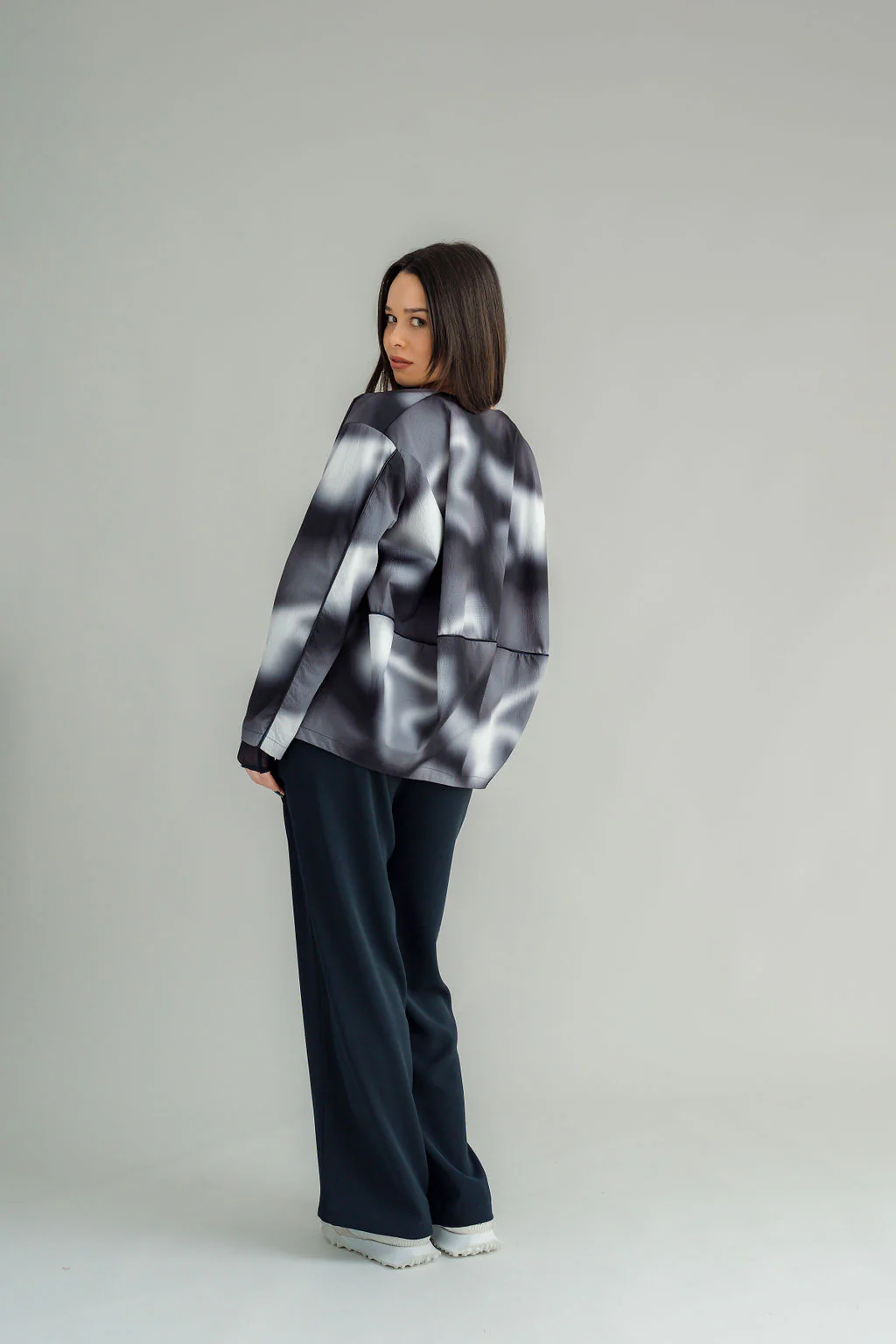 NES Echo Piped Jacket - Ink/White Blur