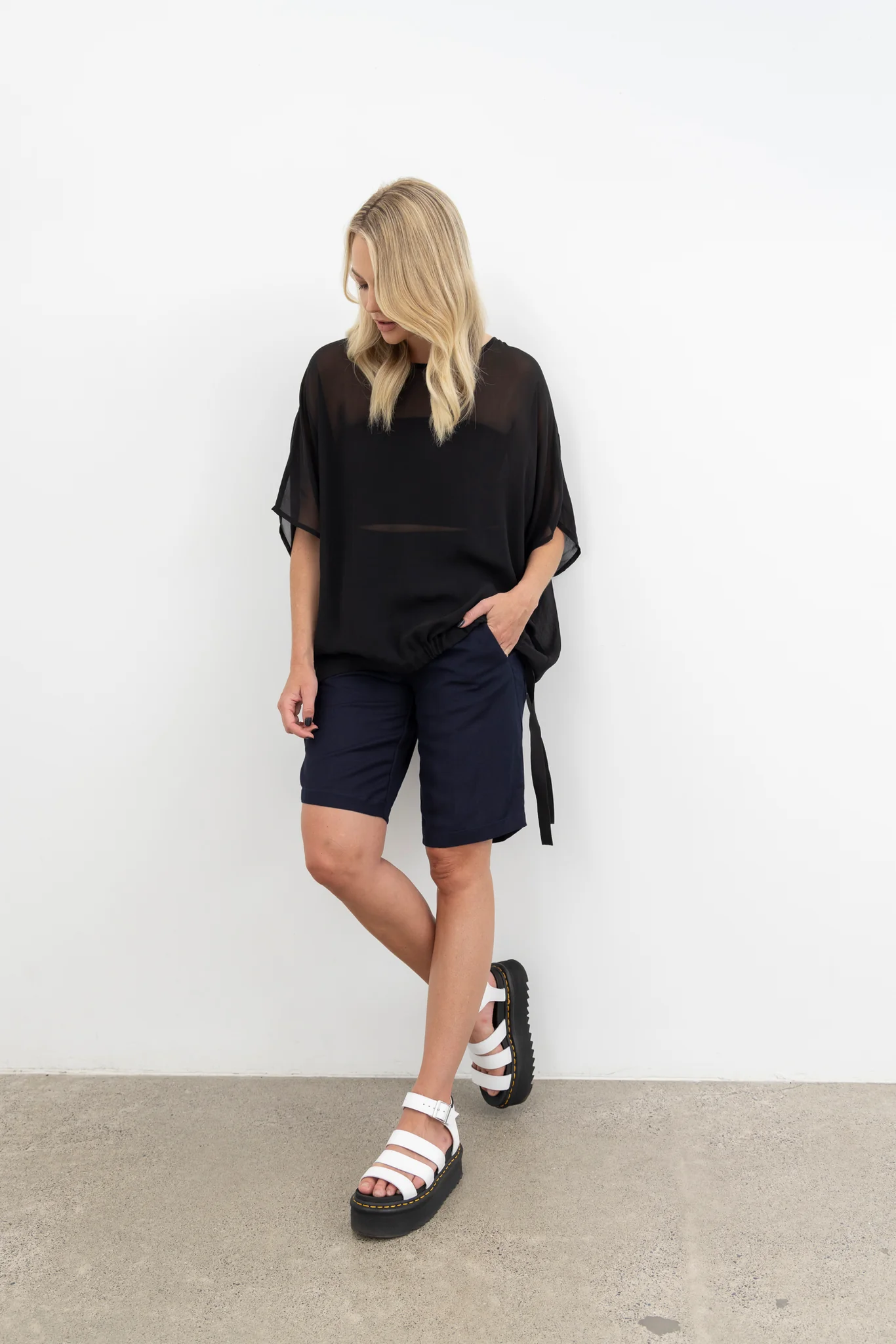 NES Vanotti Tunic - Black