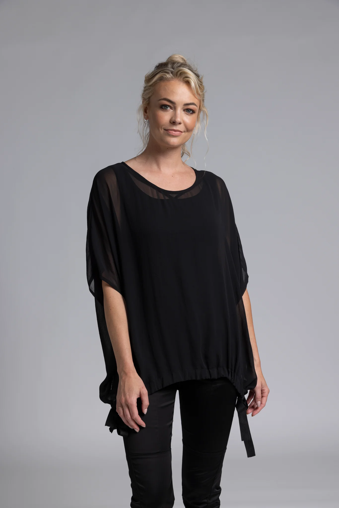 NES Vanotti Tunic - Black