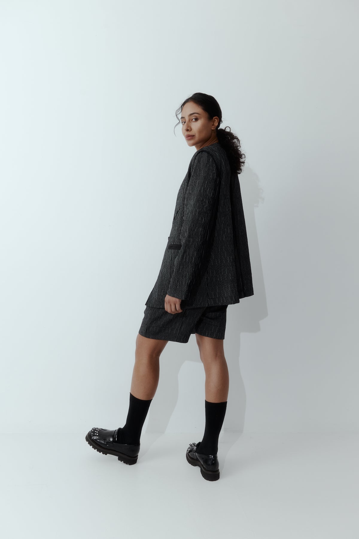 New Lands Super Short - Black