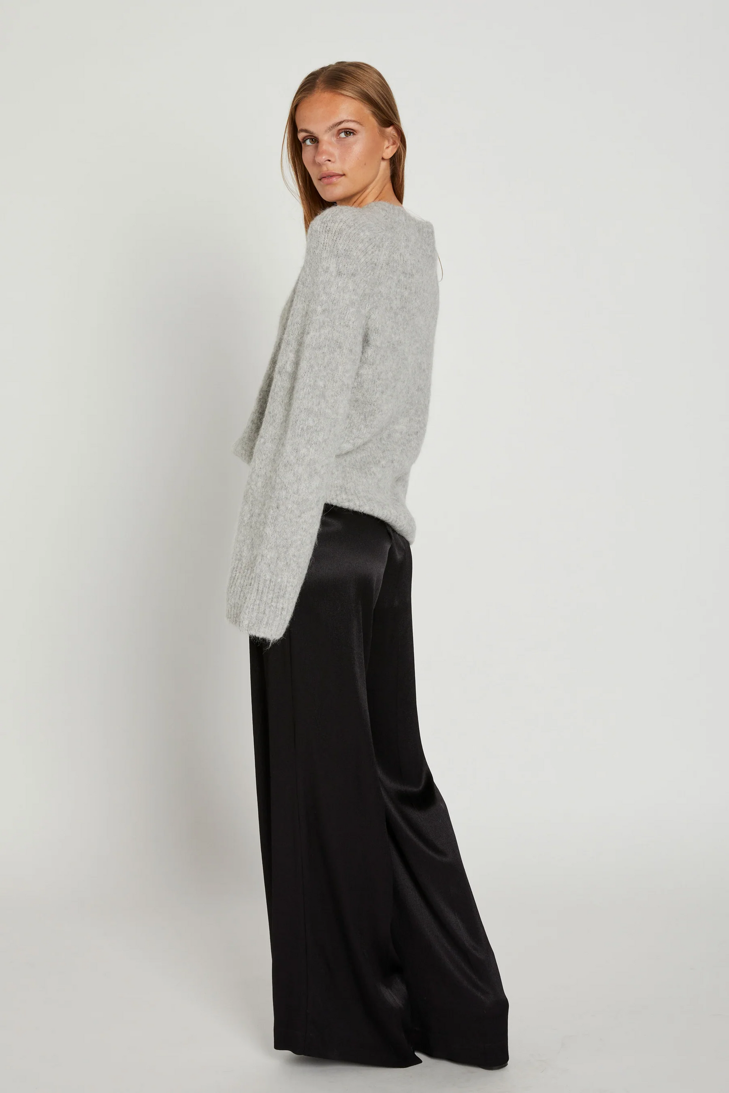 Rue de Femme Olana Pleat Pants - Black