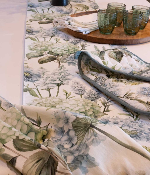 MM Linen Piccadilly Table Runner