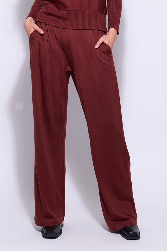 Neris Lounge Upgrade Pant - Red Clay