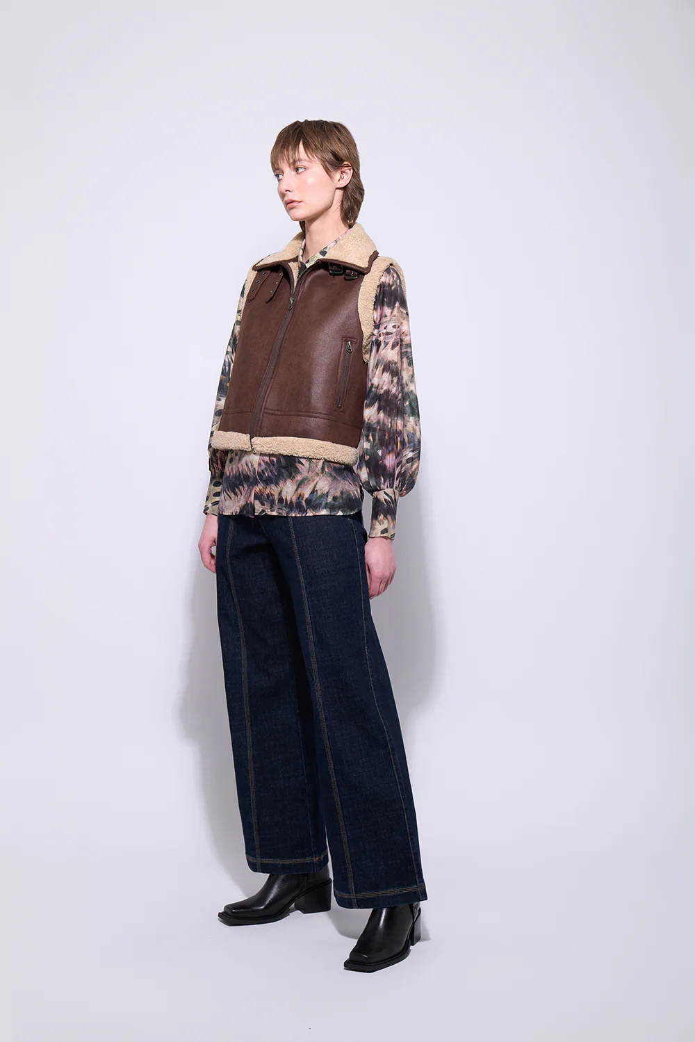 Neris Hyde Park Vest - Sepia