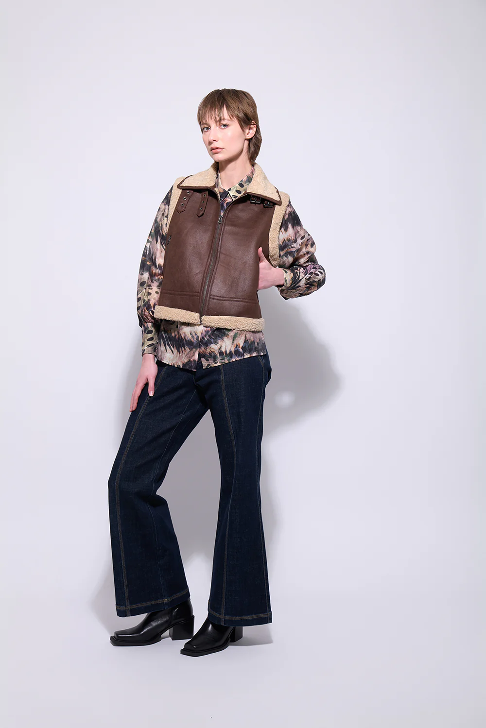 Neris Hyde Park Vest - Sepia