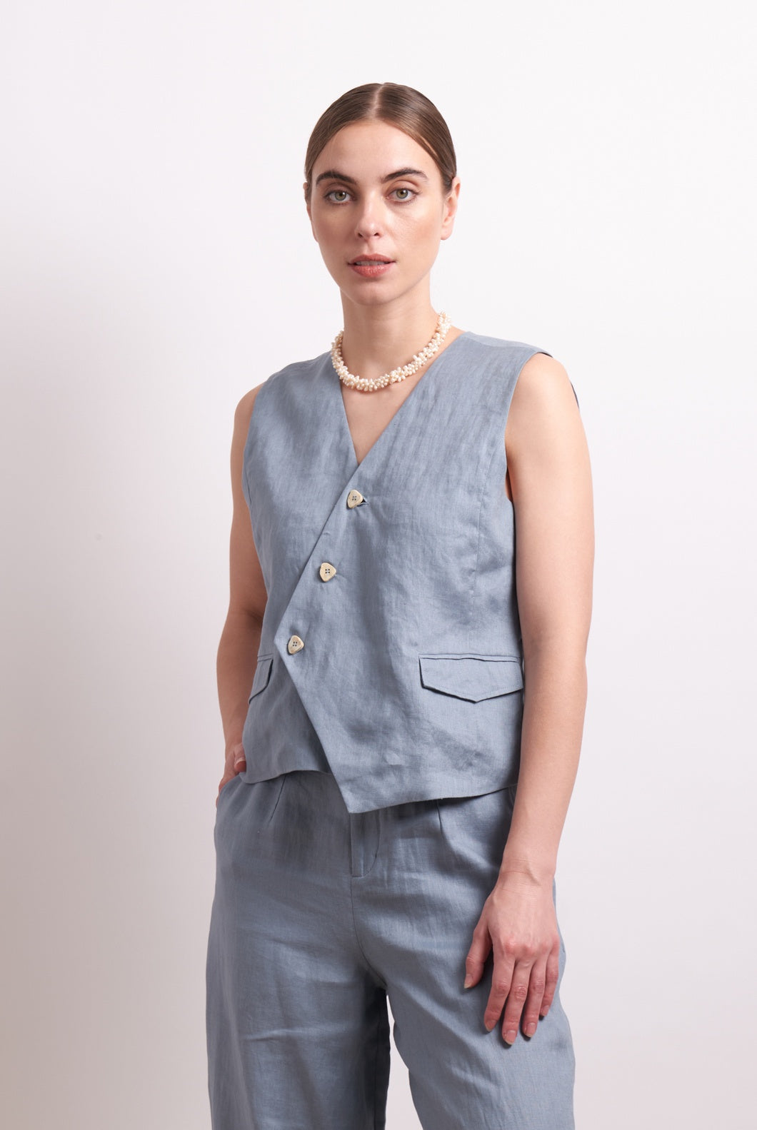 Neris High Life Vest - Dove