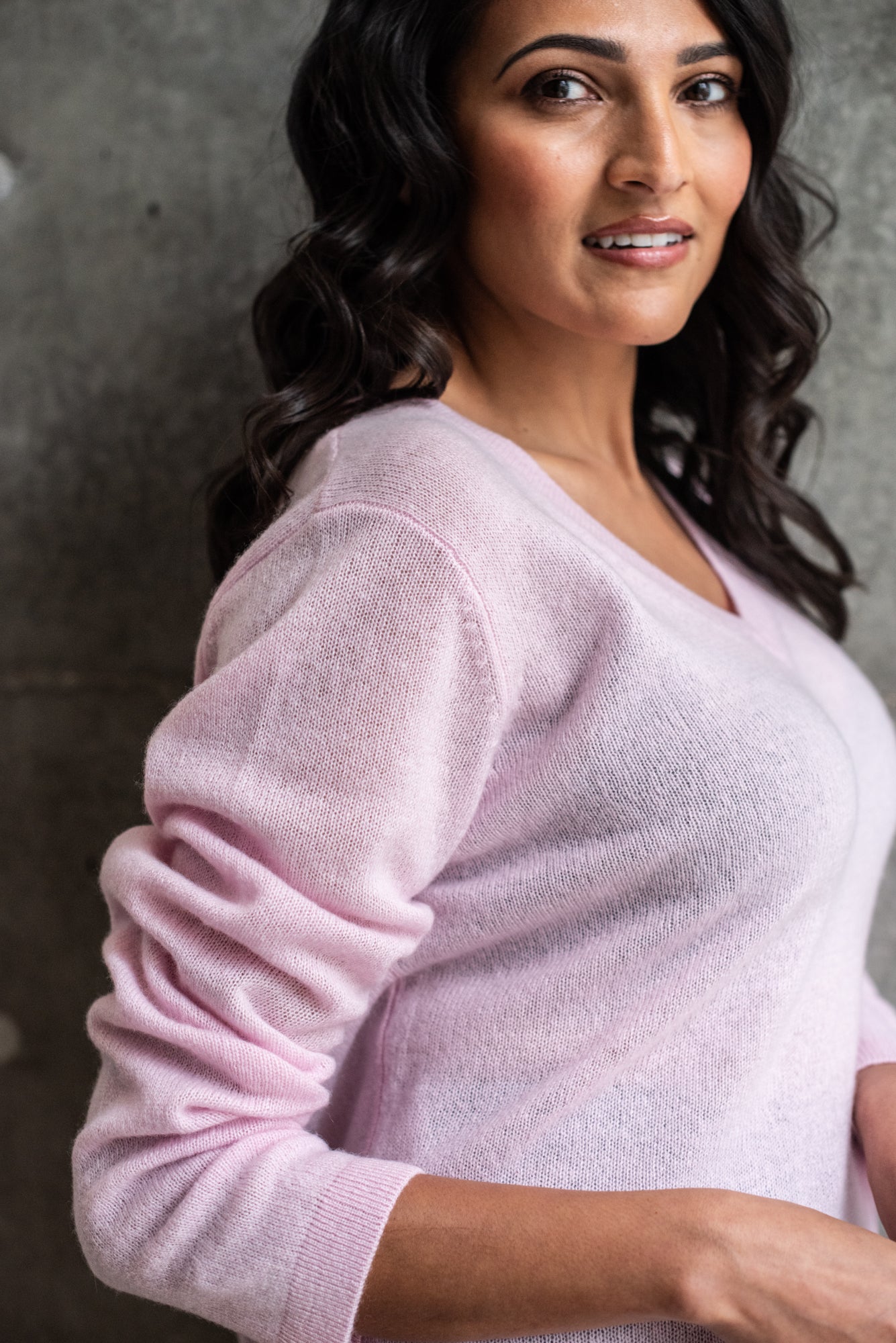 Alashan Santa Monica V Jumper - Fairy Floss