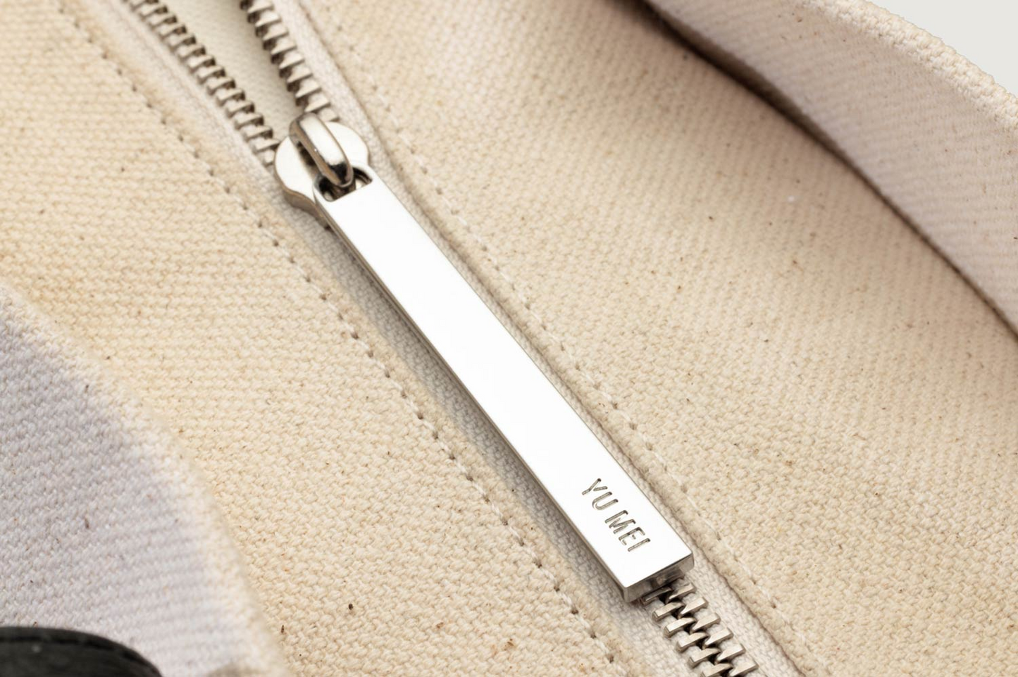 Yu Mei Wellington Weekender - Natural Canvas