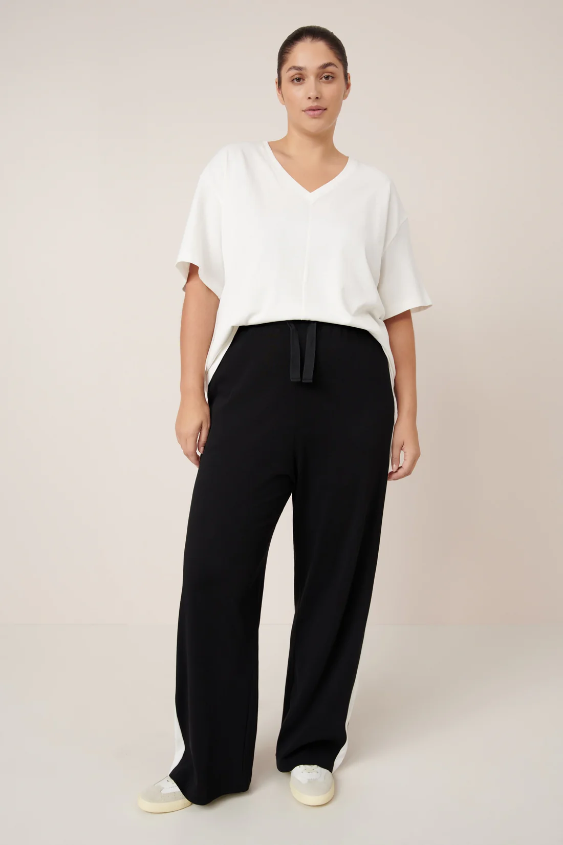 Kowtow Contrast Trackpant - Black