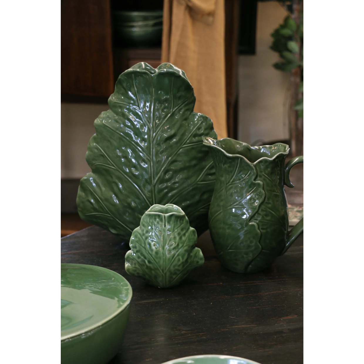 CC Interiors Small Sculpted Leaf Vase