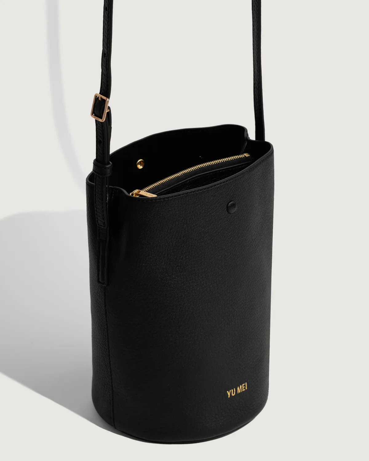Yu Mei Phoebe Bucket Bag - Black