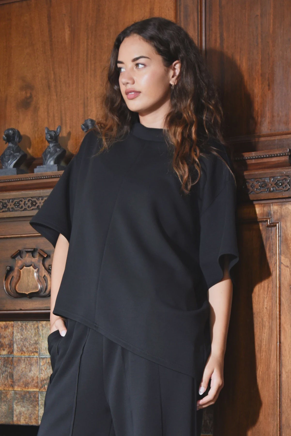 Curate Lounge Effect Top - Black