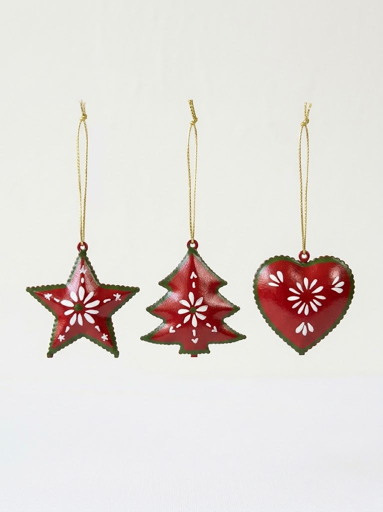 Le Forge Whimsical Hangers 28 - Red/White/Green