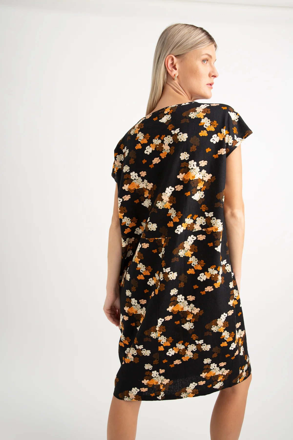 Nyne Graphic Dress - Flora