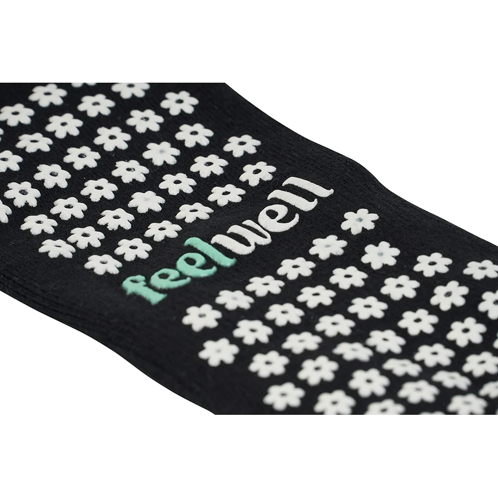 Annabel Trends Feel Well Pilates Socks - Black