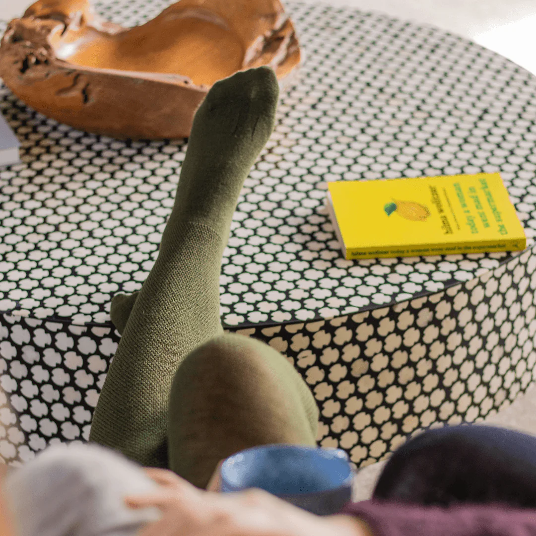 Lamington Merino Wool Textured Knit Tights - Moss