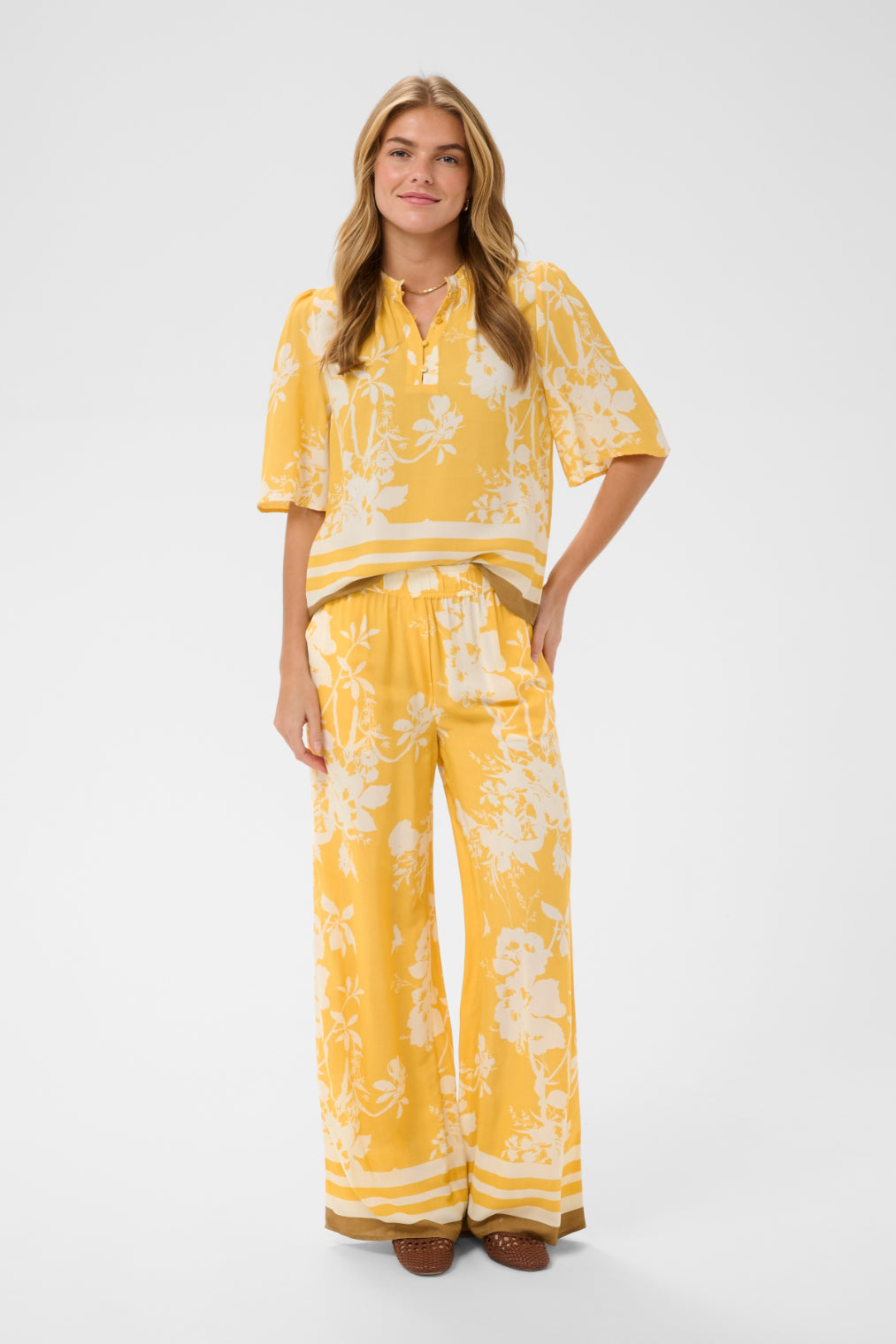Saint Tropez Rasheda Pants - Golden Apricot Flower Bloom