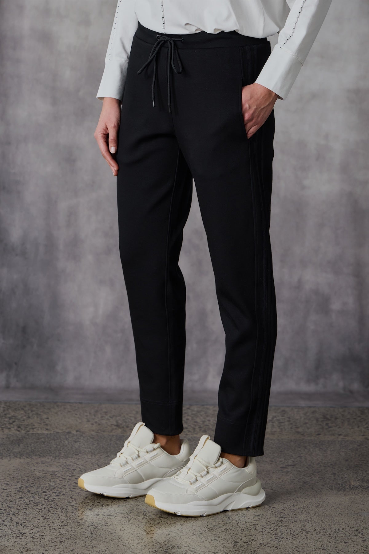 Lania The Label Chiara Jogger - Black