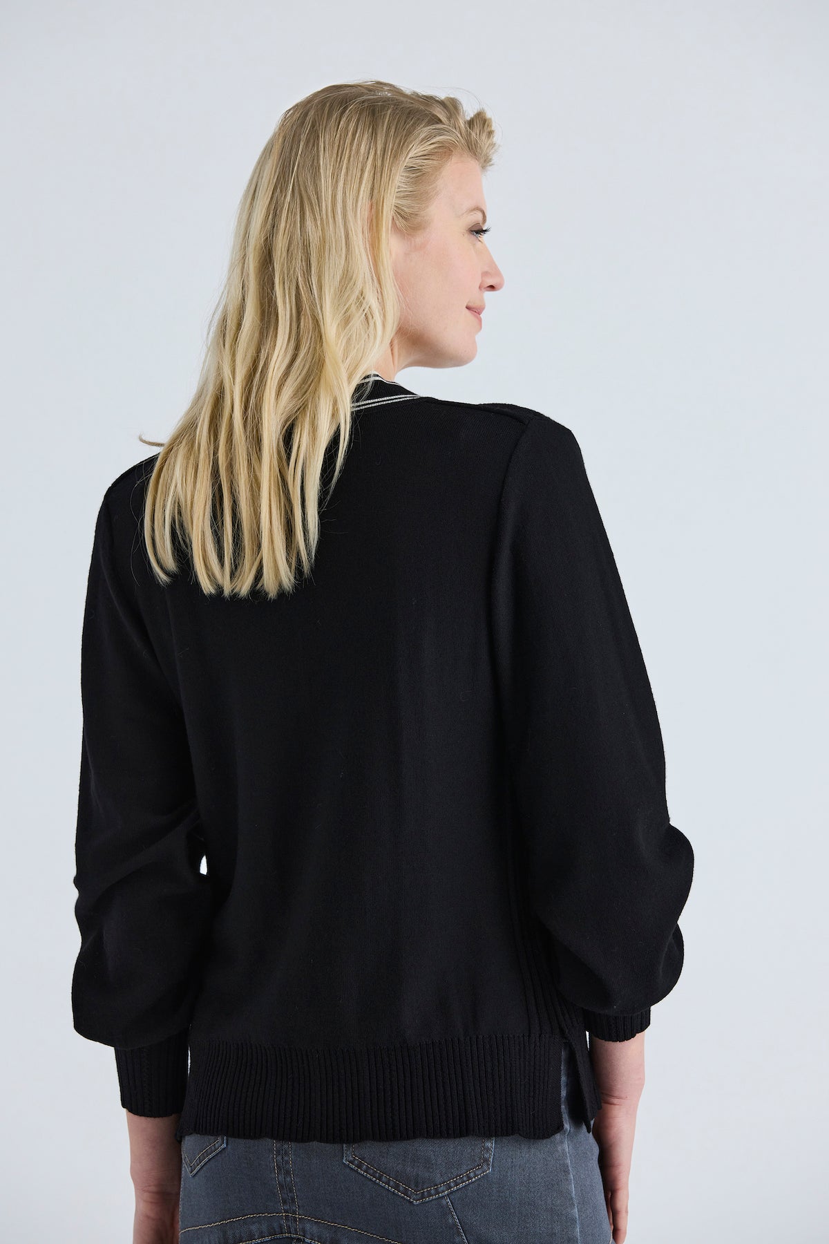 Lania the Label Blossom Sweater - Black