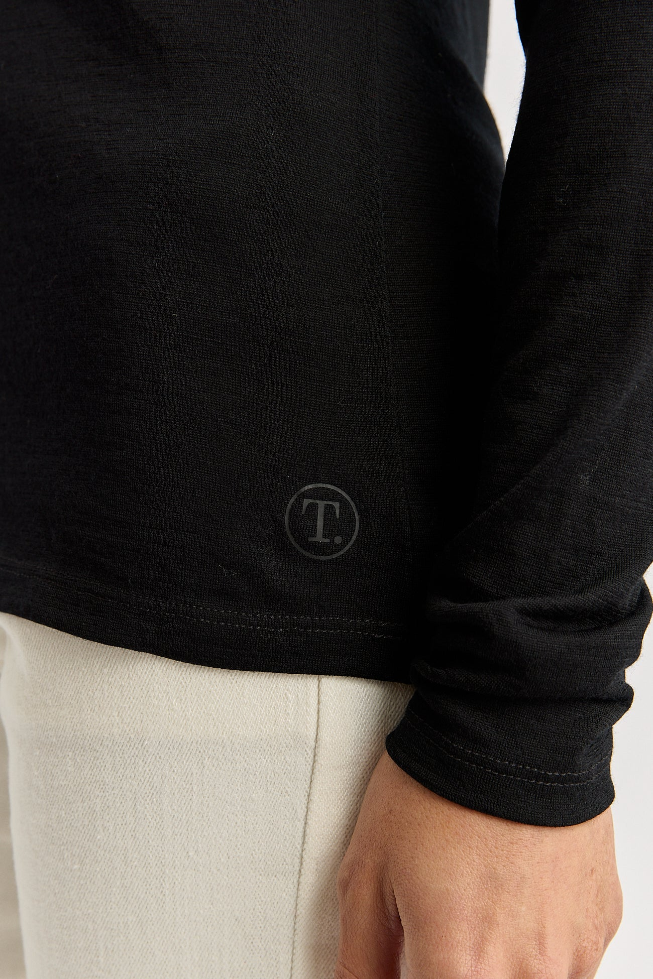Toorallie Crew Merino Tee - Black AW26