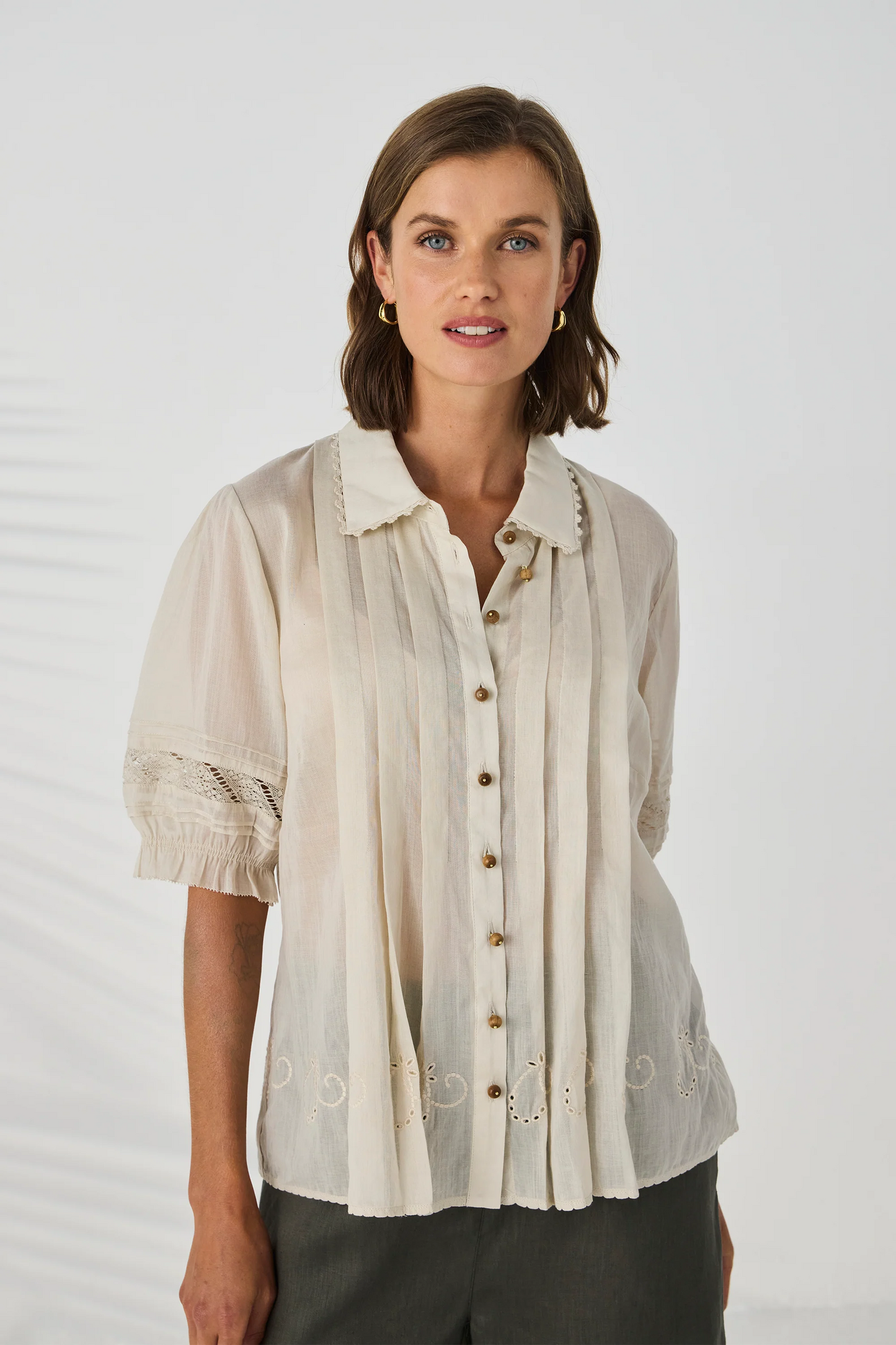 Lania The Label Kristal Shirt - Latte
