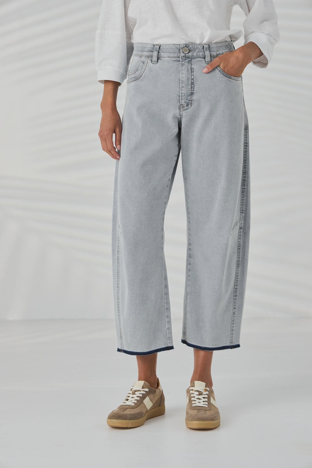 Lania The Label Boston Barrel Jean - Bleached