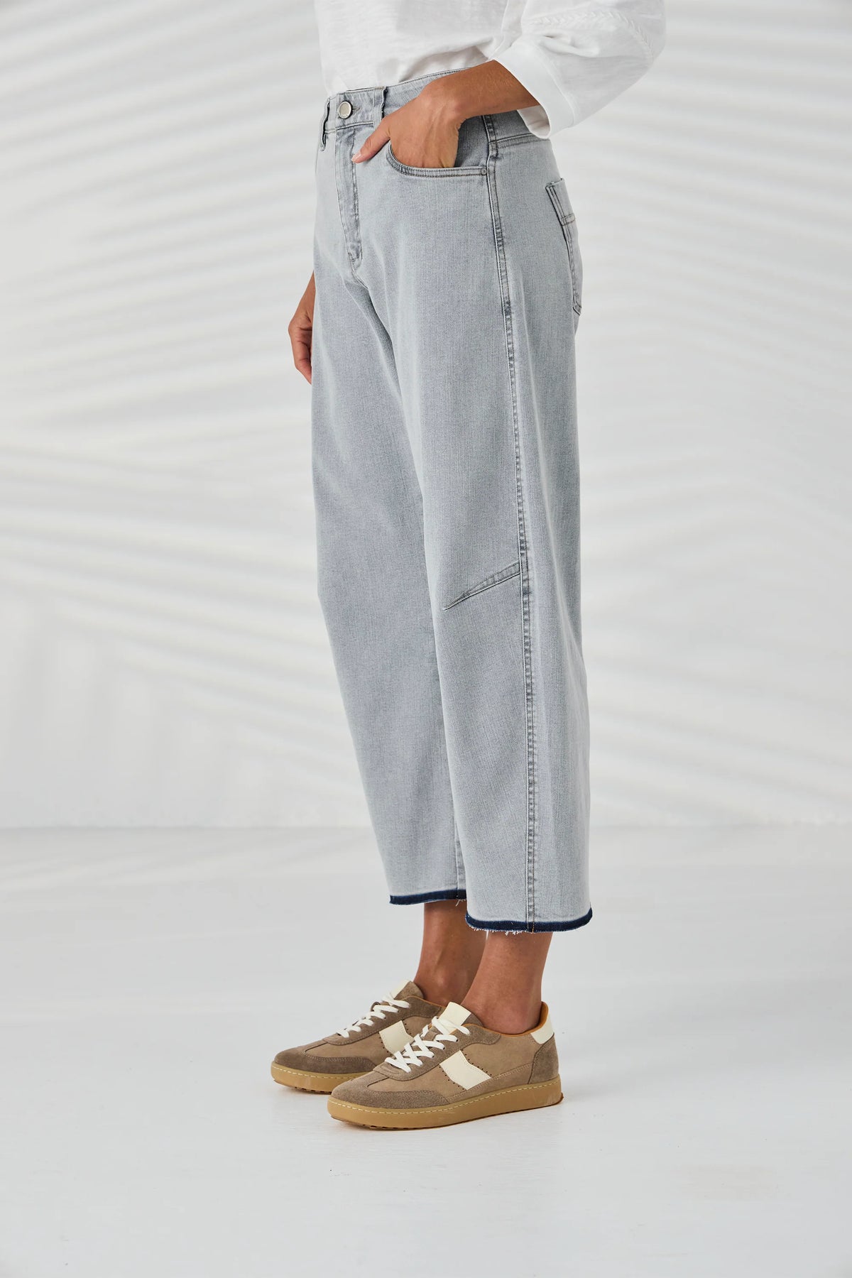 Lania The Label Boston Barrel Jean - Bleached