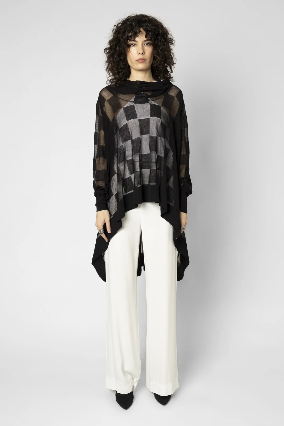 Taylor Reversed Square Oblique - Black