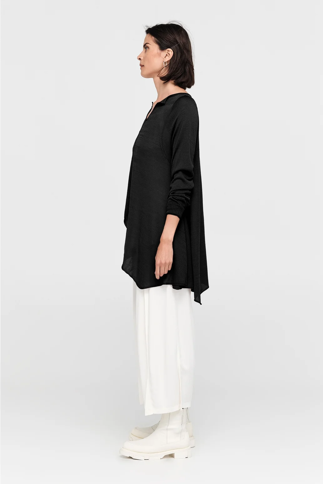 Taylor Encased Sweater - Black