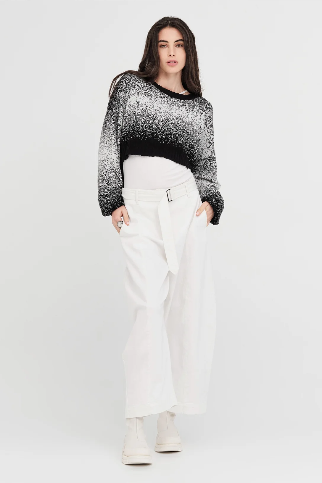 Taylor Gradient Art Sweater - Black/Ivory