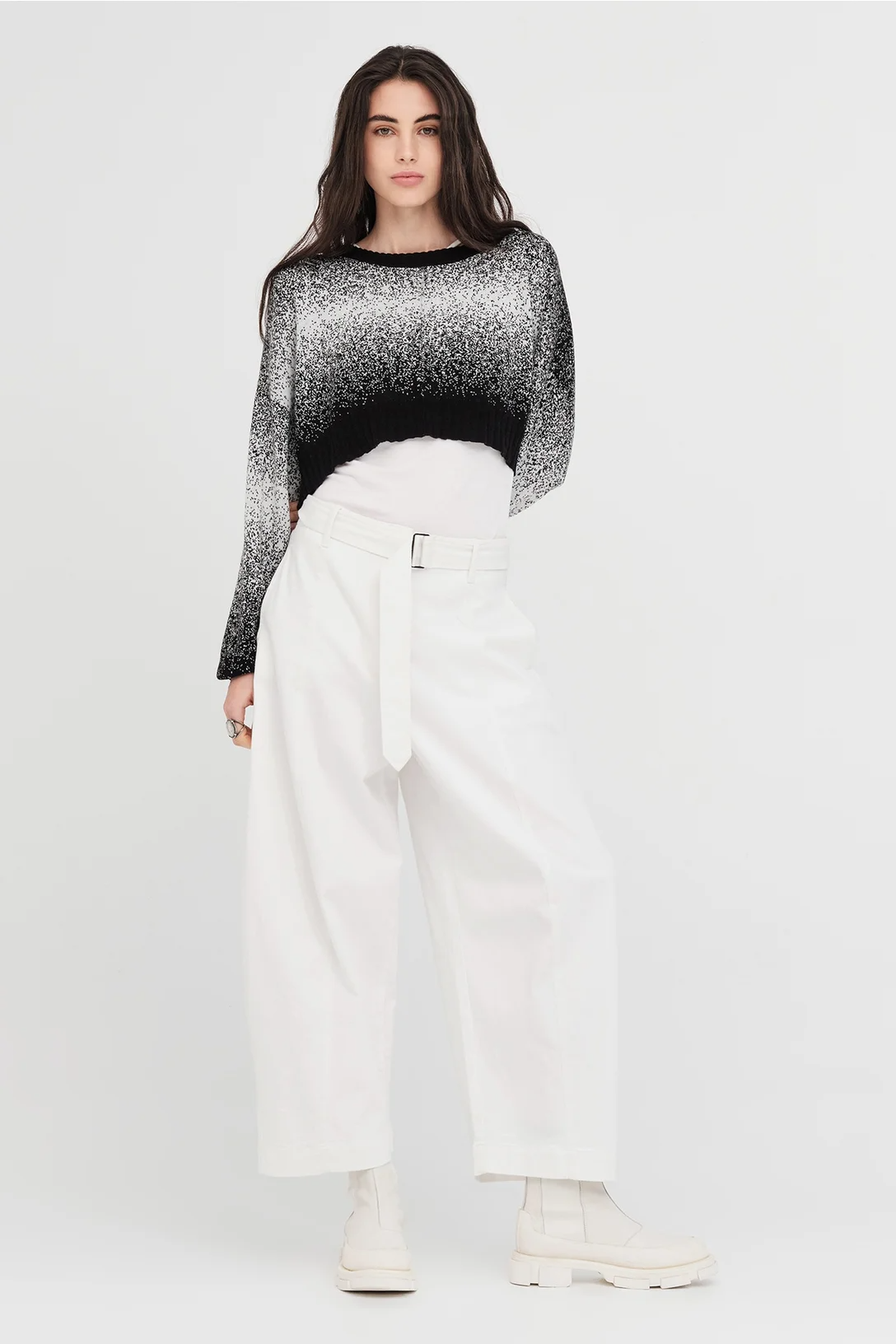 Taylor Gradient Art Sweater - Black/Ivory